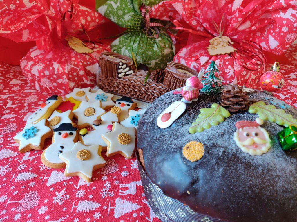 Dolci di Natale Pasticceria Il Grillo, pasticceria tipica Fiorentina in Campi Bisenzio. Rinfreschi, Salati, Dolci, Pastine, Caffetteria, Schiacciata alla fiorentina, prodotti tipici fiorentini, Bar - Dolci di Natale